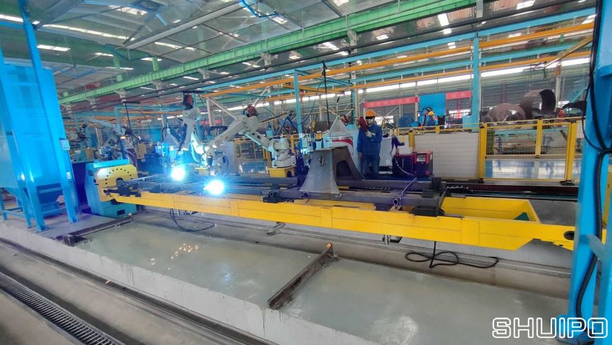 車(chē)架焊接機(jī)器人 車(chē)架焊接機(jī)器人